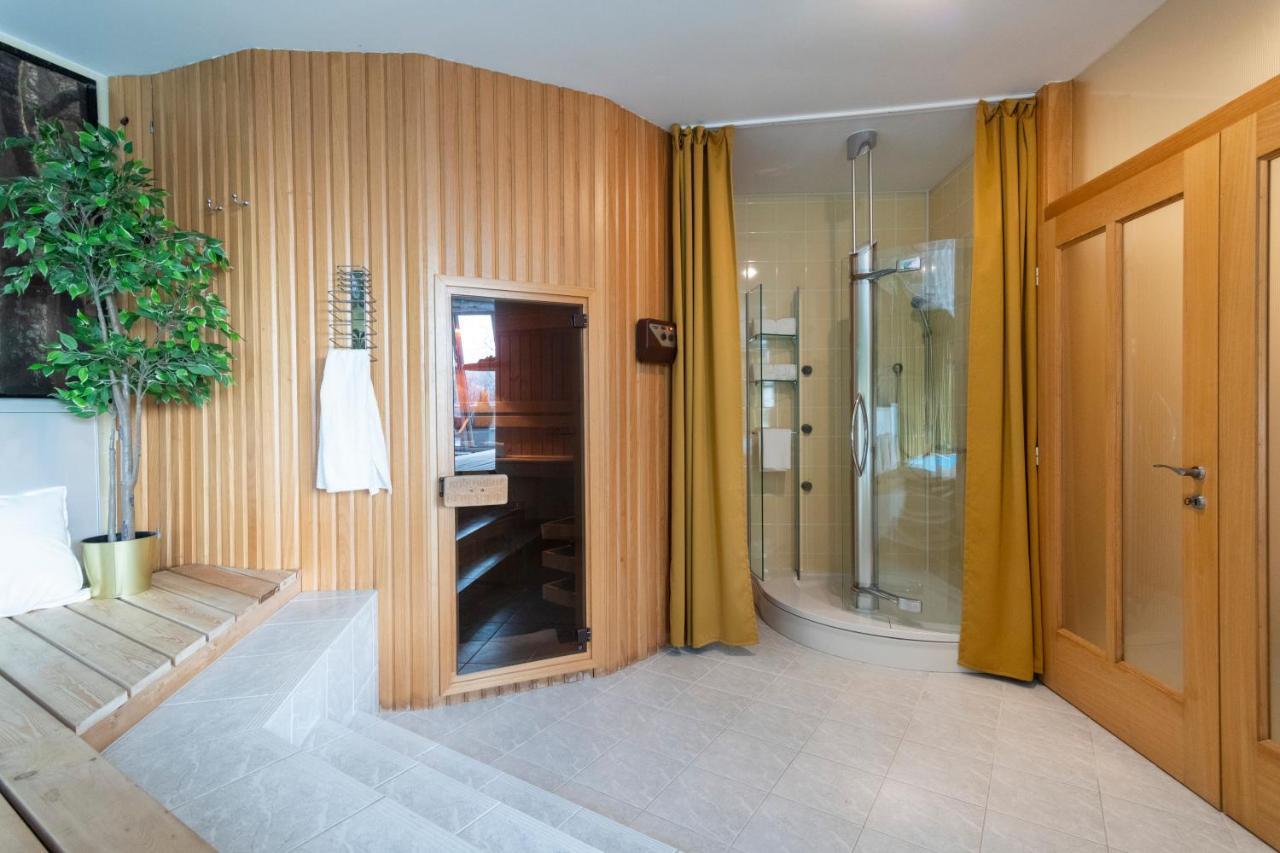 Unique Apartment With Private Pool, Cinema, Spa Prague Exterior photo
