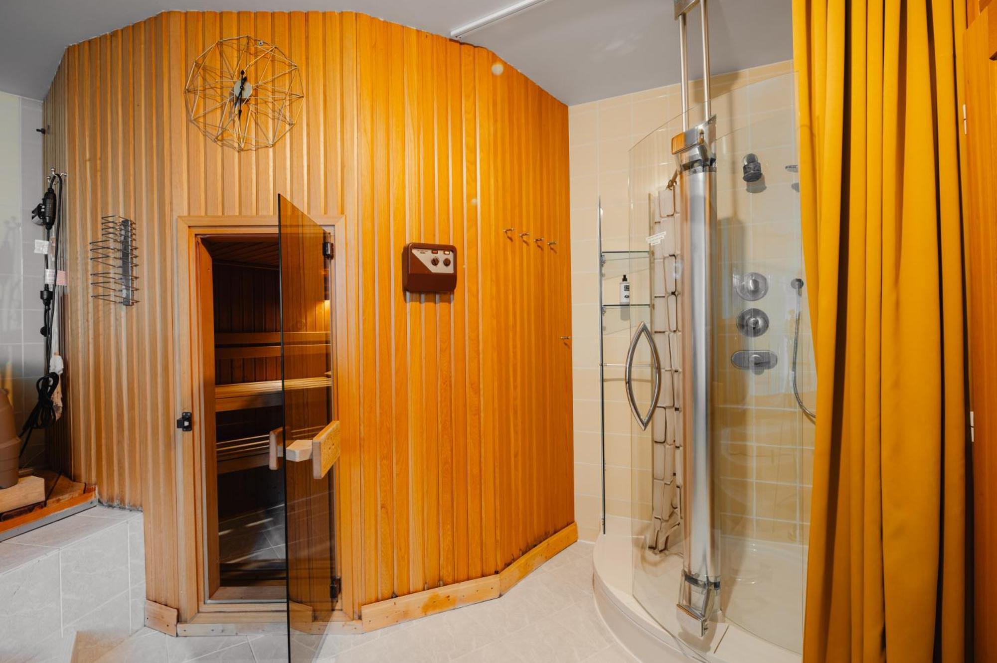 Unique Apartment With Private Pool, Cinema, Spa Prague Exterior photo